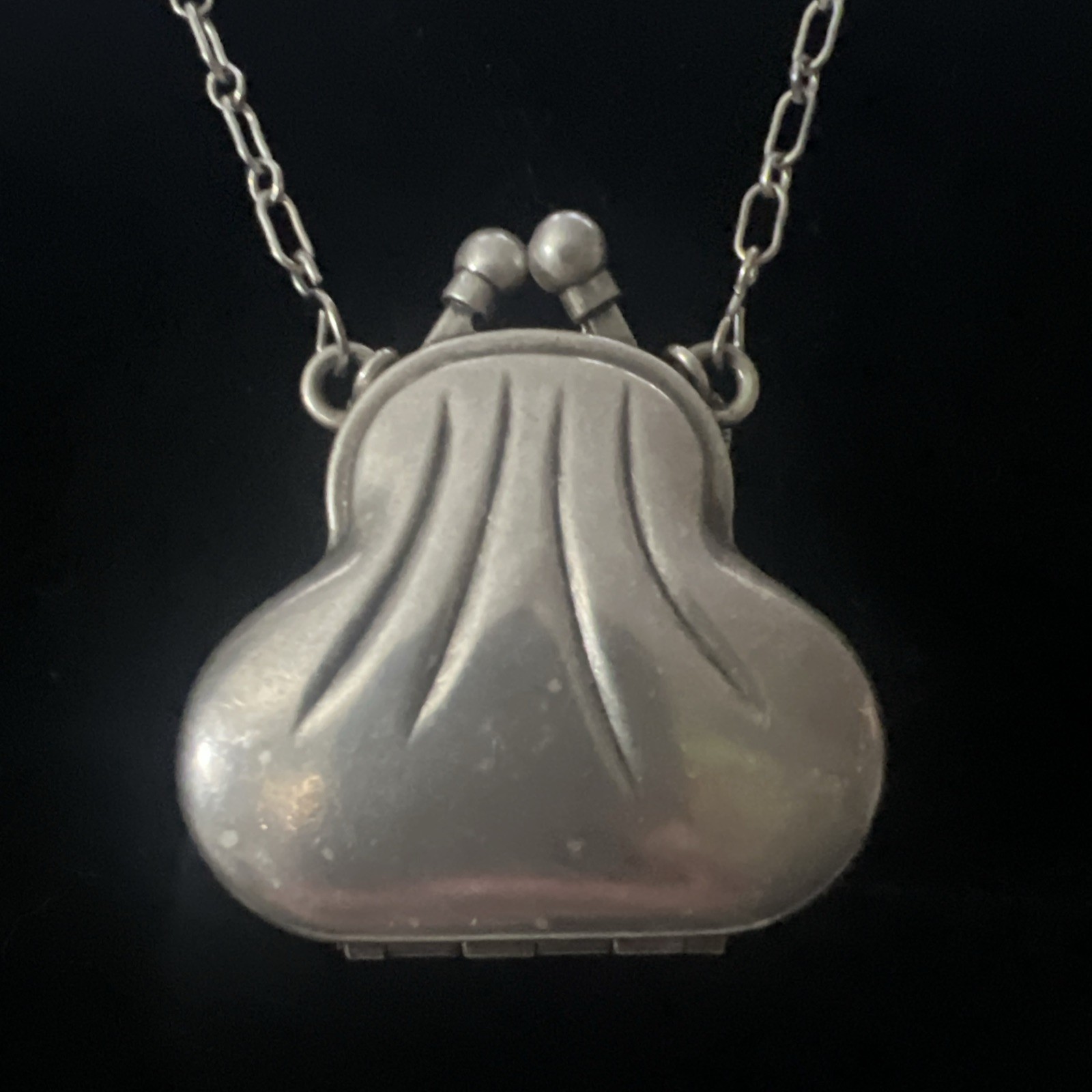 Vintage Iris Lane Working Purse Necklace Locket 35”