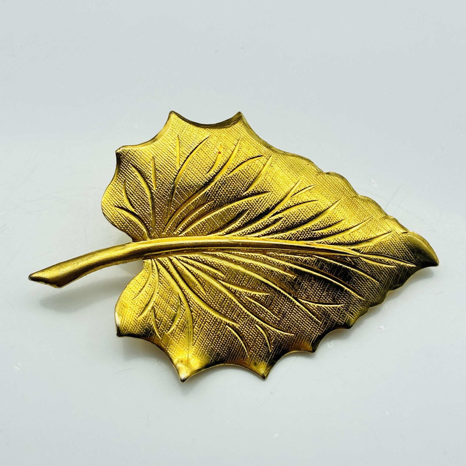 Vintage Gold Tone Leaf Brooch Pin Lot of 3 Nature Leaf Pins Giovanni