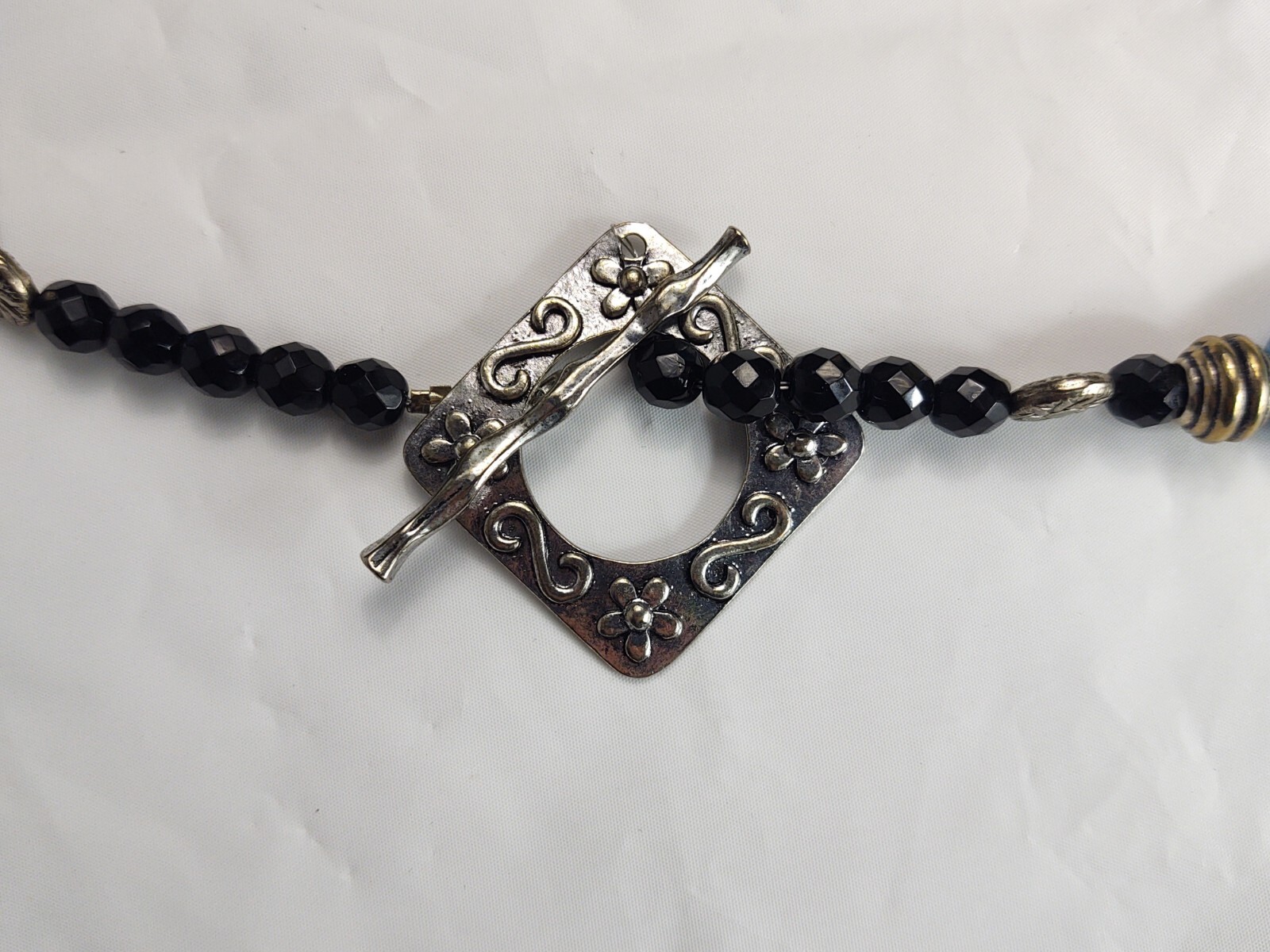 Vtg Beaded Necklace Toggle Closure Blue Black Silver Tone Beads Costume Jewelry