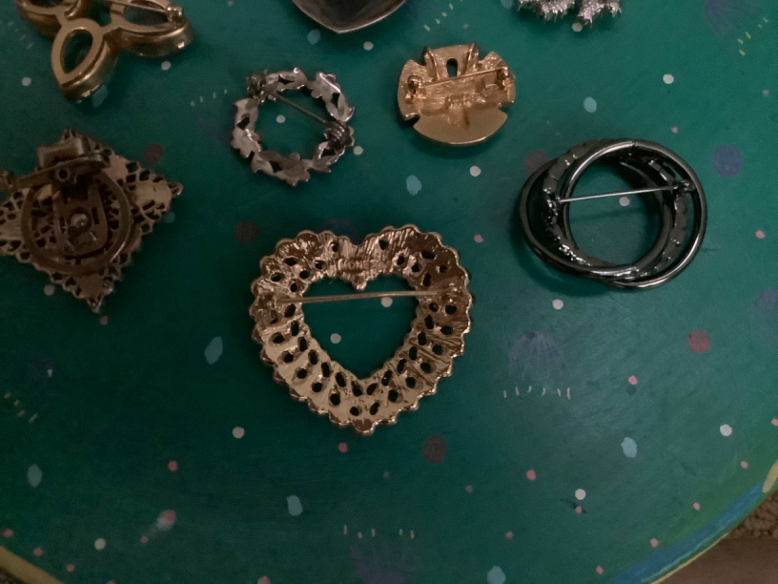 Lot 10 Assorted Pins Monet Avon