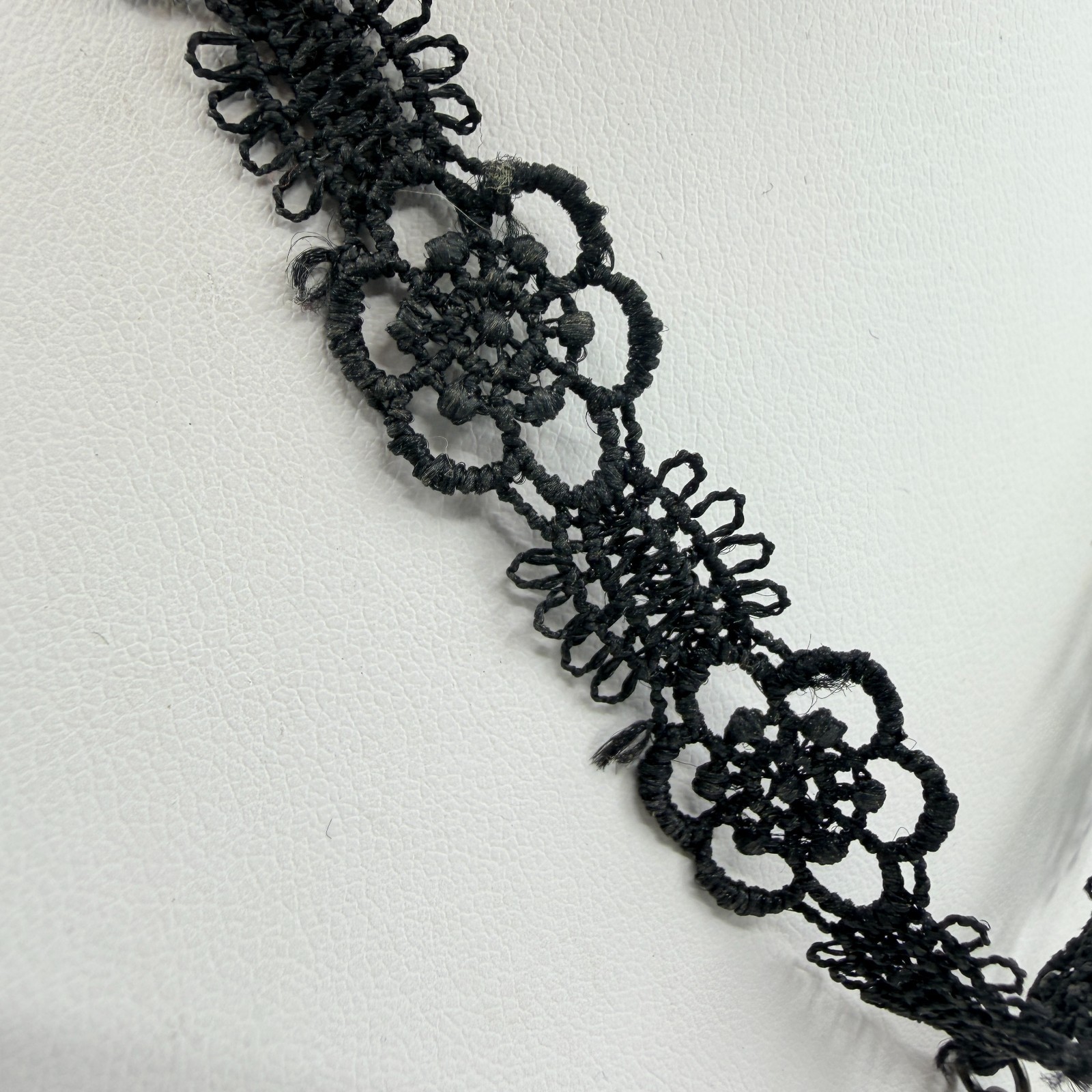 Vintage Black Lace Choker Necklace Rhinestone Pendant Gothic Tatting Boho 90s