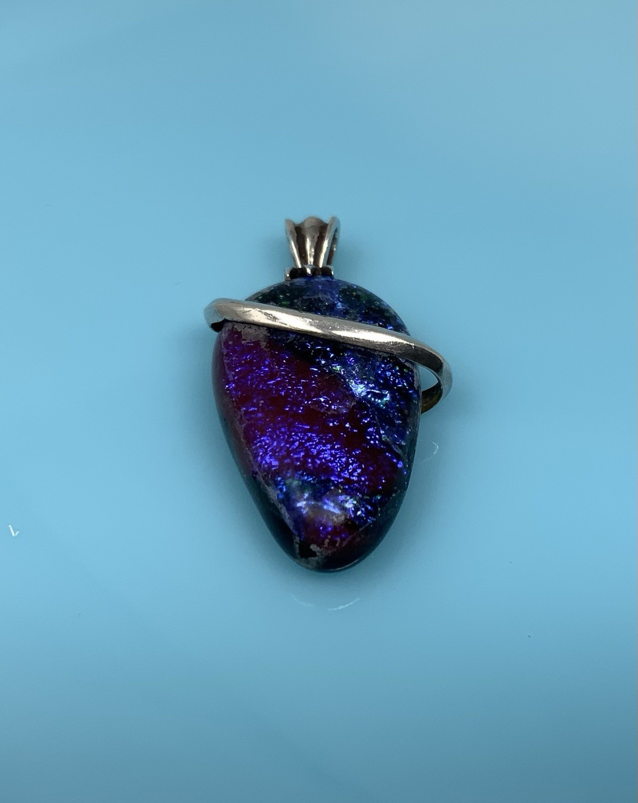 Sterling Silver Necklace Purple Blue Iridescent Dichroic Glass Pendant 5.1g