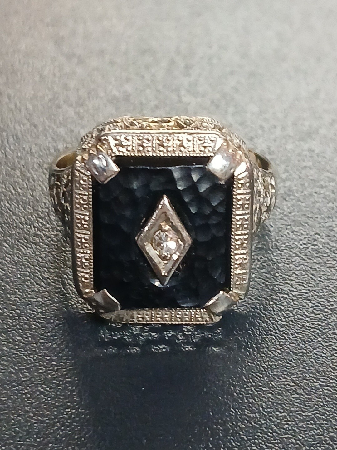 14k White Gold Vintage Ring. Size 5