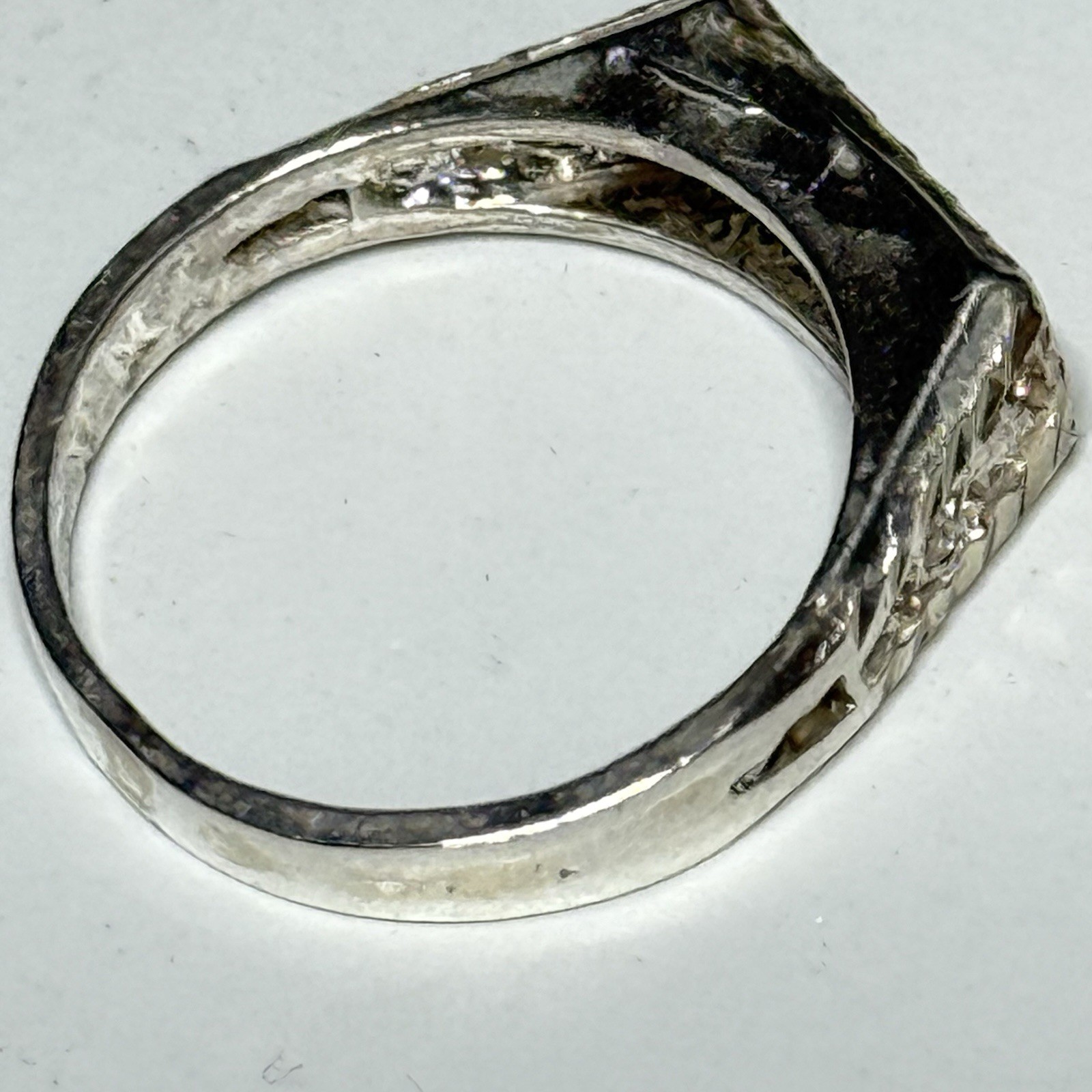 Sterling Silver filigree and diamond cut flat top Ring Size 7.75 vintage UNISEX