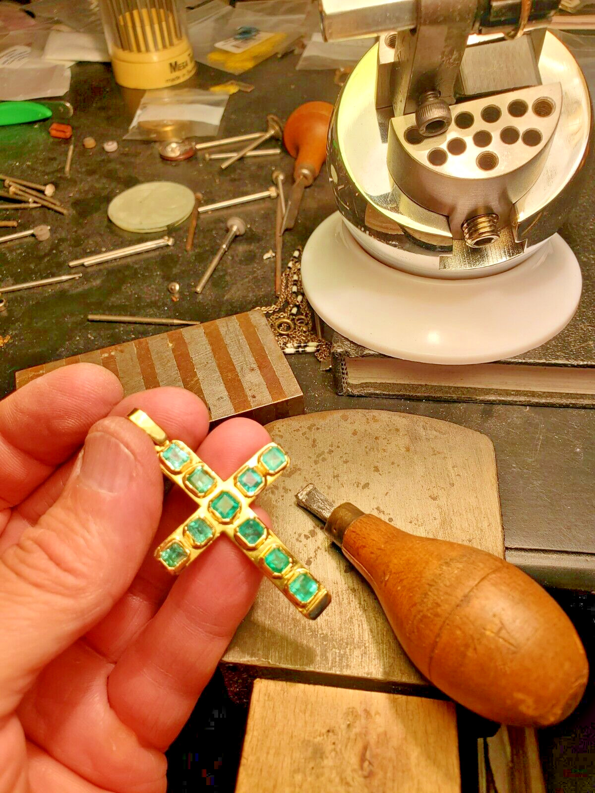 Original EARTH MINED EMERALD Deco Cross Pendant Elegant SOLID 18K GOLD Medallion