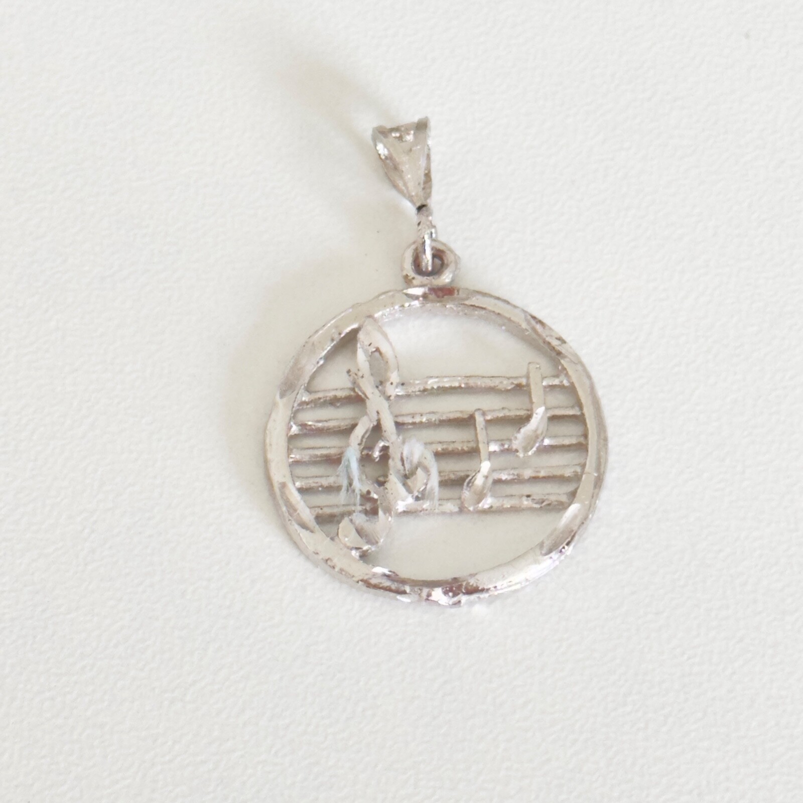 Vintage 925 Sterling Silver Music Notes Round Circle Pendant