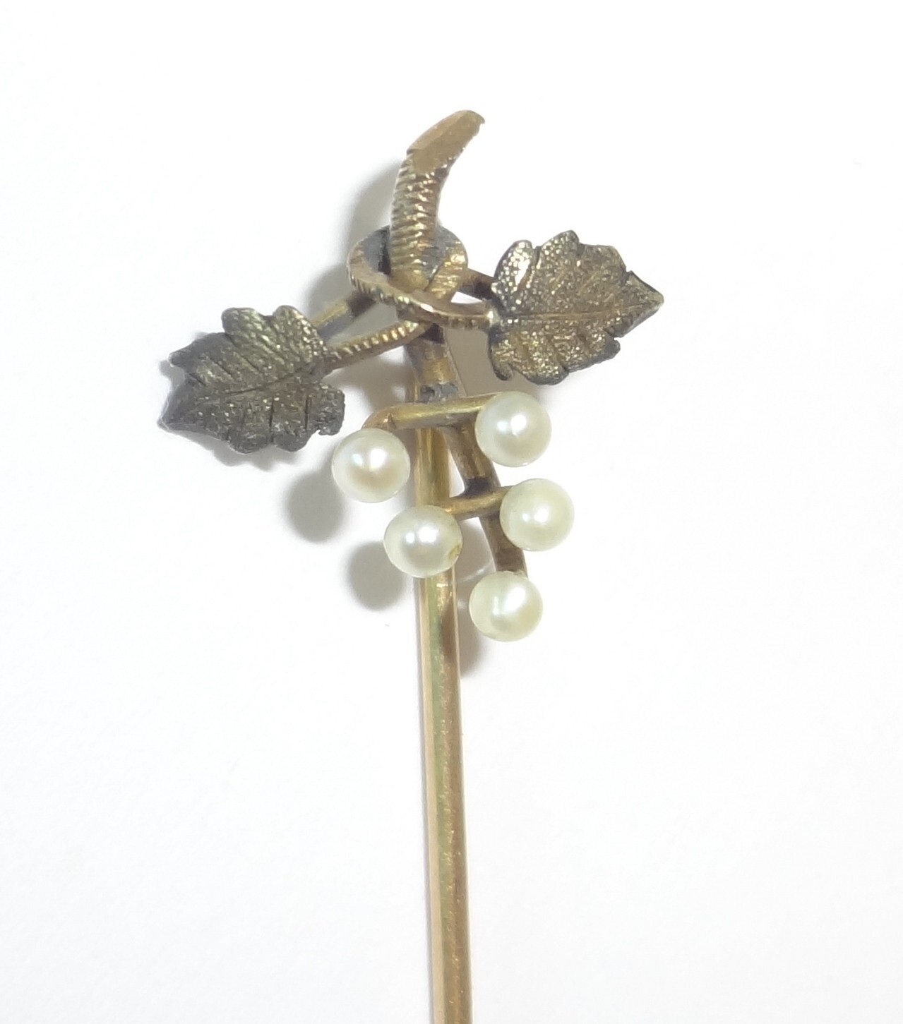 Antique 10K Yellow & Green Gold Bunch of Grapes Stick Pin