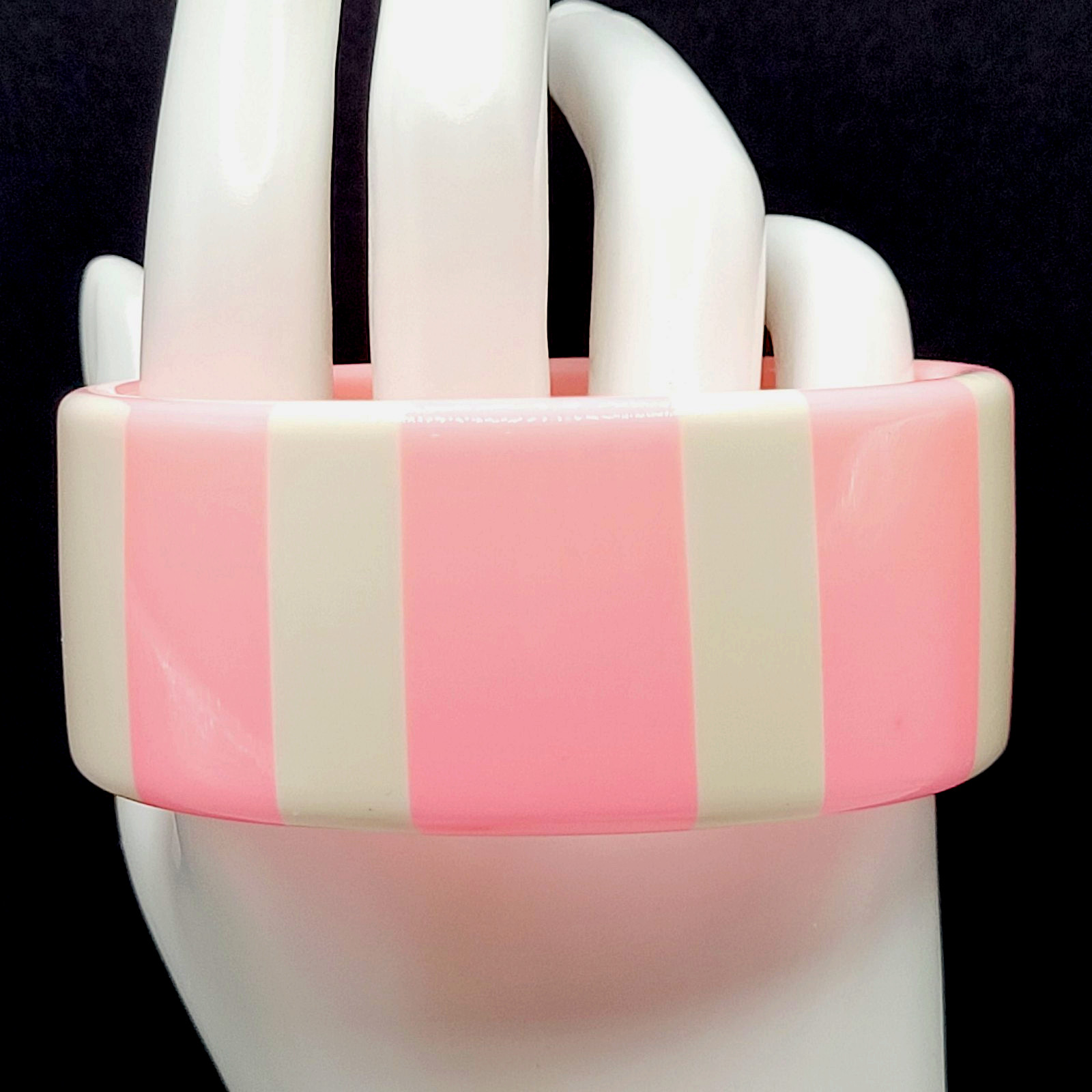 Bright Bubble Gum Cotton Candy Cream Stripe Chunky Acrylic Vtg Bangle Bracelet