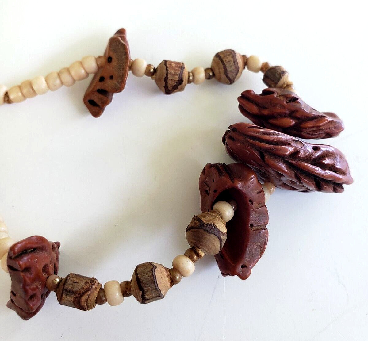 Vintag Nut Seed Cork Beige Glass Bead Choker Necklace 15″ Spring Ring