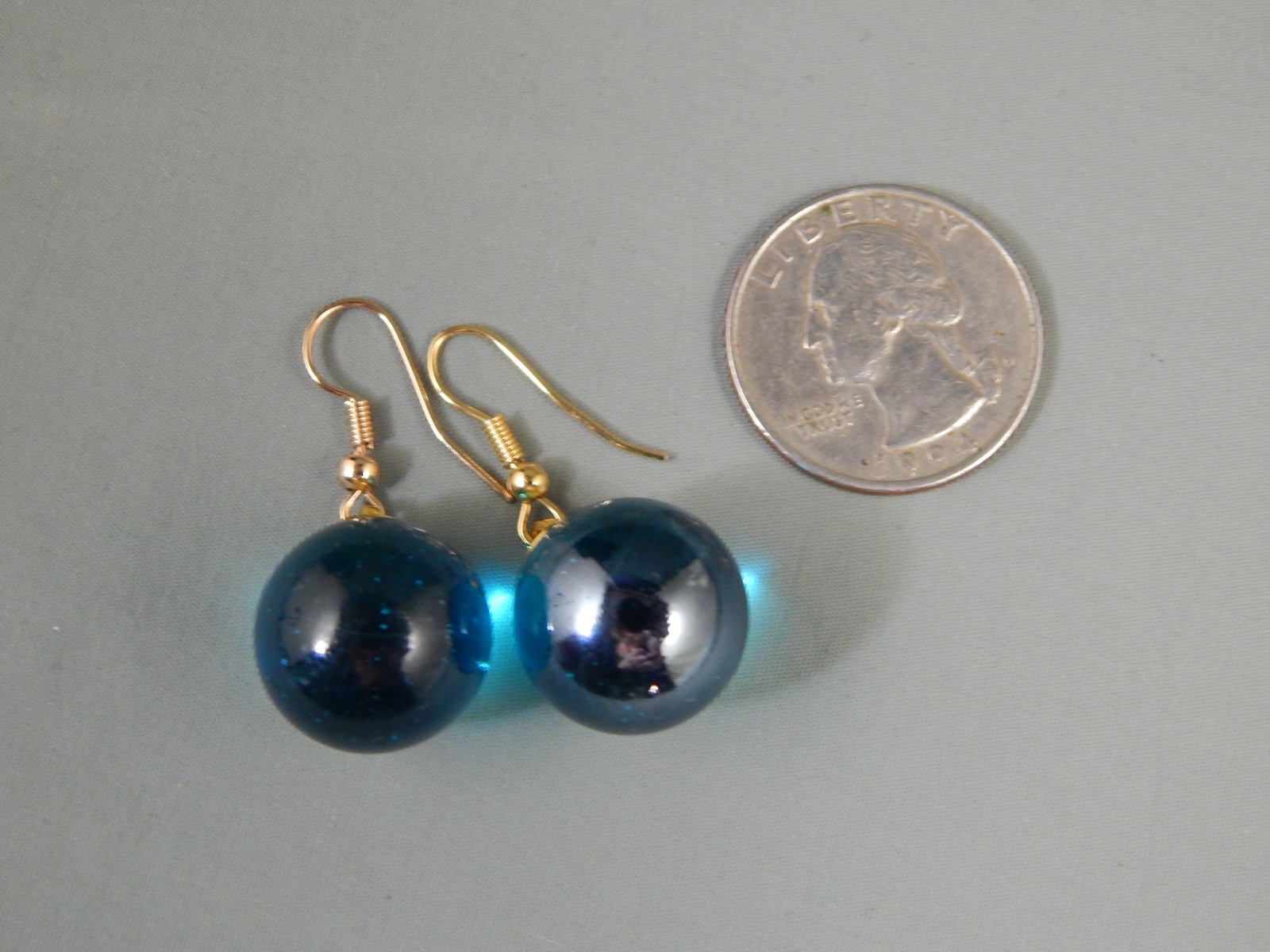 Estate Teal Blue Green Pools of Light Orb Dangle Drop Earrings Pierced