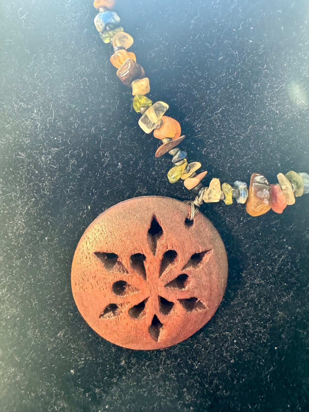 Vtg Multi Stone /Glass Beads & Wood Carved Round Pendant Boho Clasp Necklace