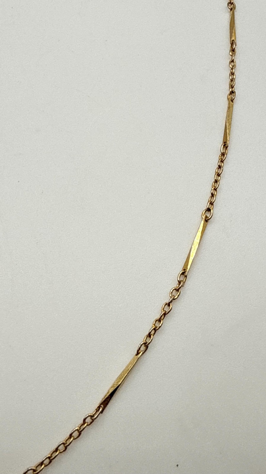 Vintage gold tone Trifari bar and chain link dainty 35 inch long necklace