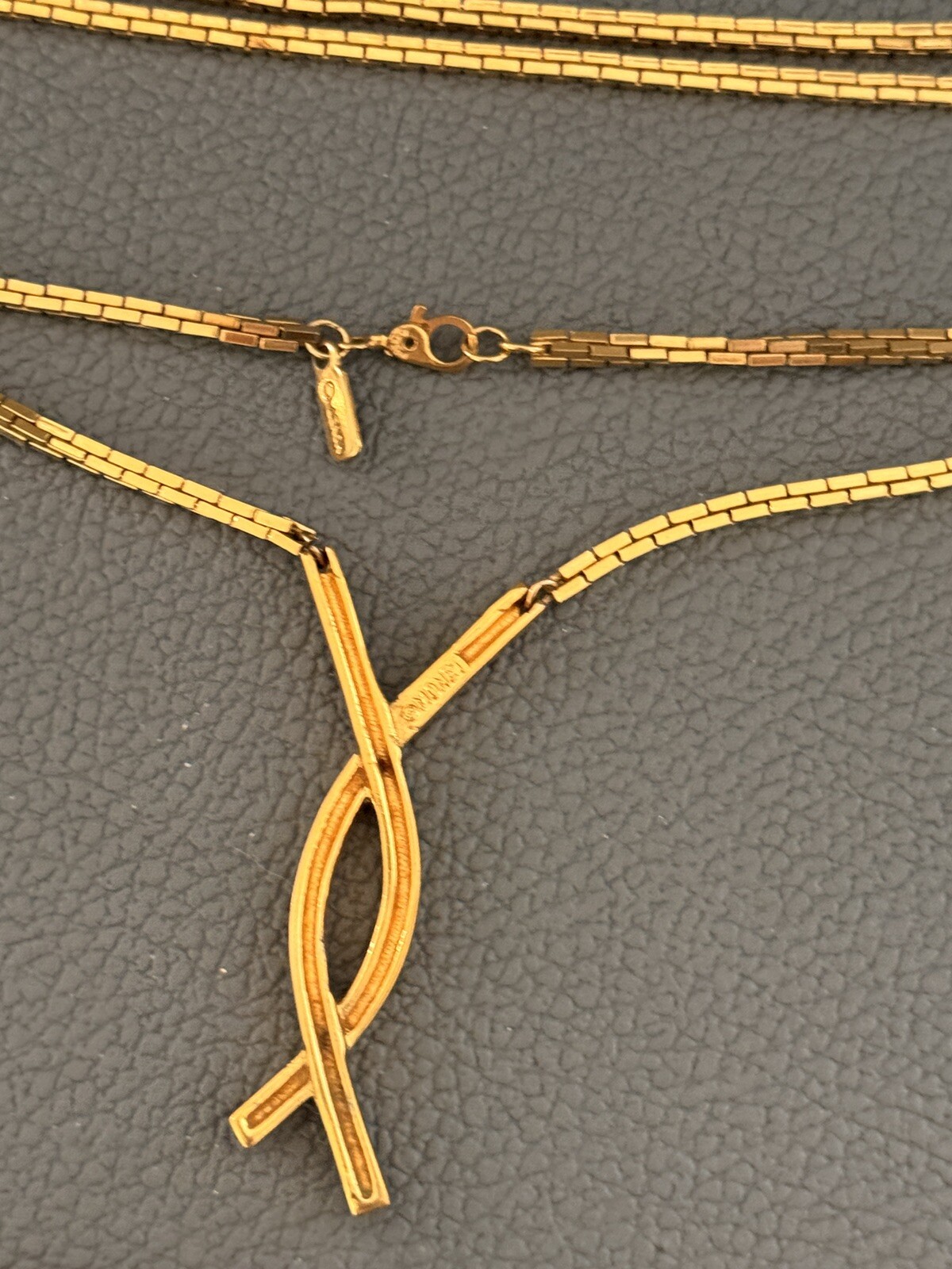Vintage MONET Jewelry Chain Necklaces Brooch Earrings Lot Of 5 Gold Tone Marked