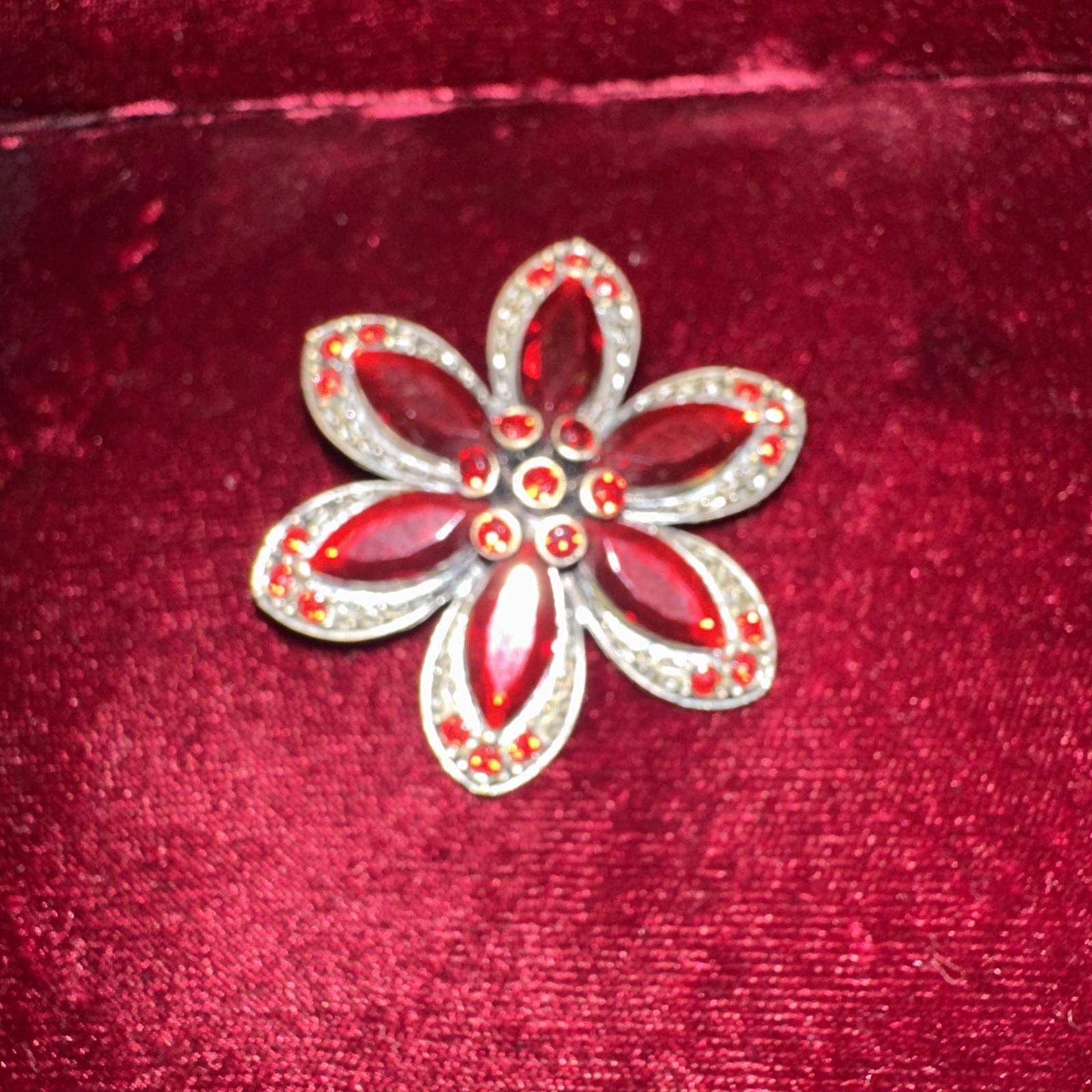 Vintage Red Glass Marquis Flower Floral Scatter Hat Tac Pin Retro 2 In Wide