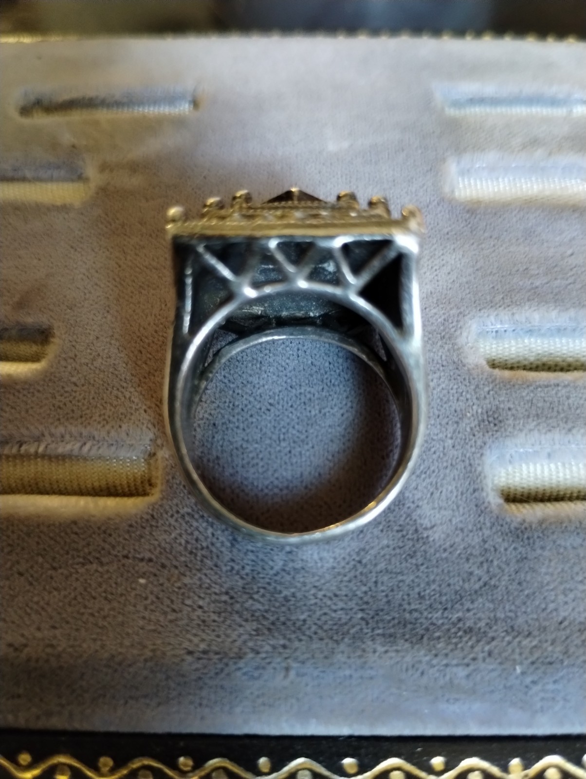 Vintage Dee Berkley DBJ Sterling Silver Garnet Marcasite Ring Size 6.5
