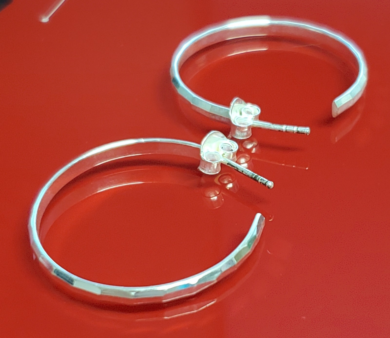 VTG FAS 925 Faceted Hoop Earrings 1.25in Sterling Silver 3g Classic Polished