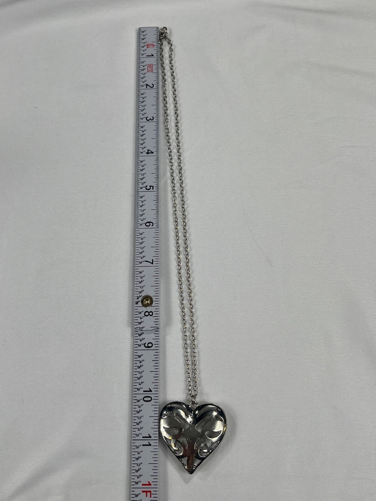 Vampire Diaries SKU 7847 Caroline Forbes Antique Silver Open Heart Chain & Penda