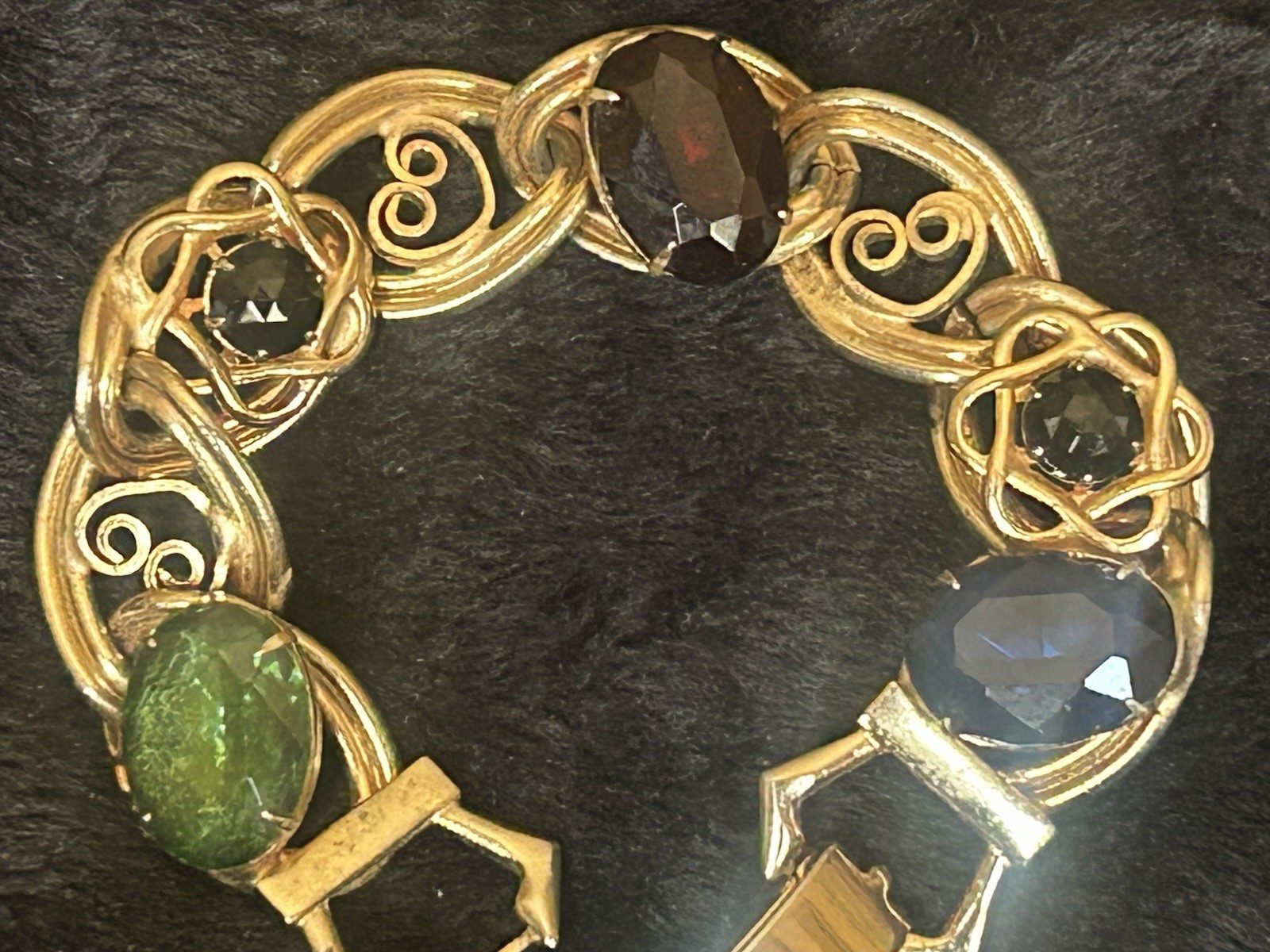 Vintage Victorian Revival Filigree Bracelet Intaglio Glass Stones Gold Tone