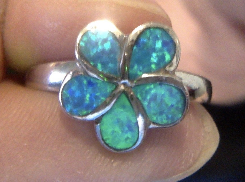 Black Opal Flower Ring Sterling Silver Ladies size 7 : PRETTY !