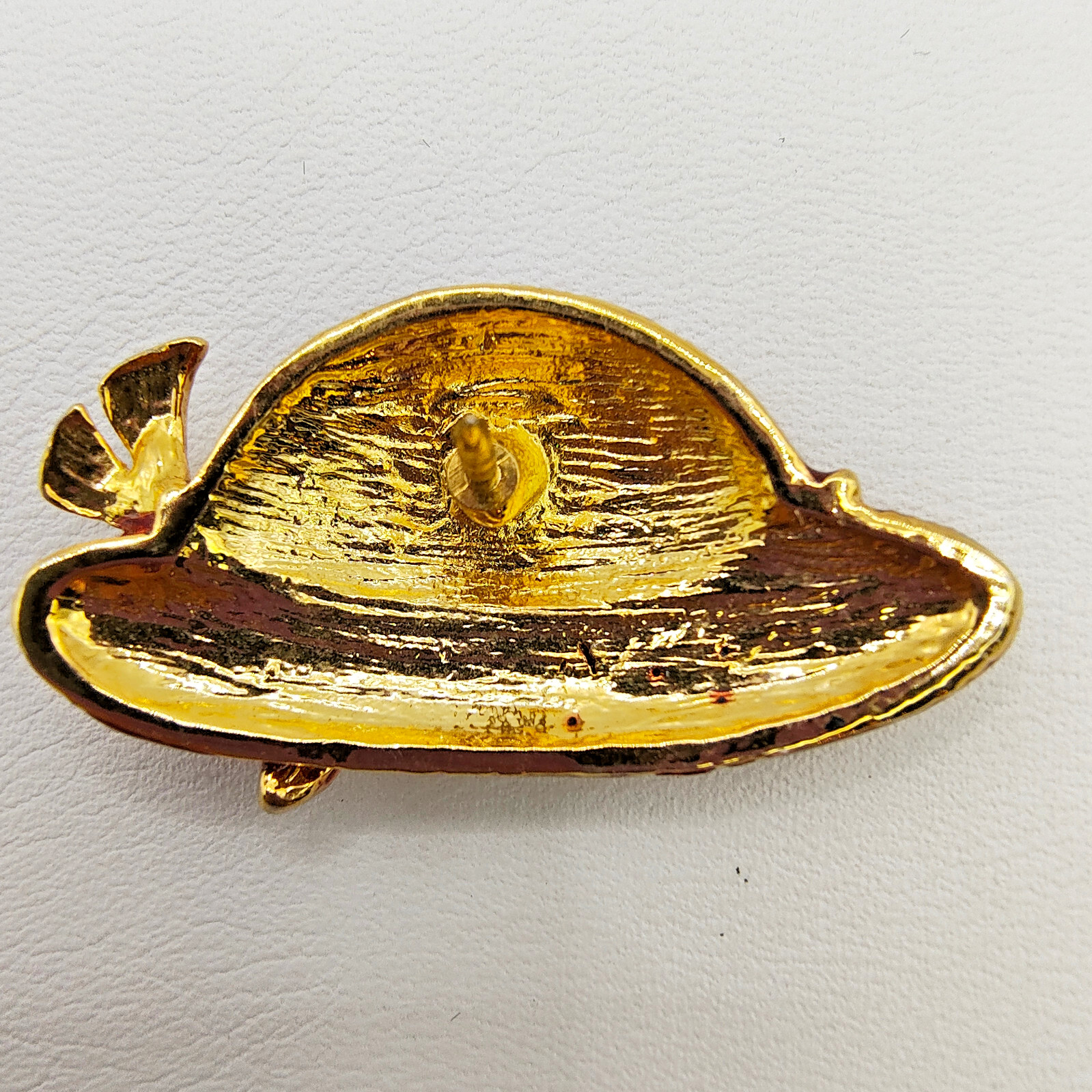 Vintage Red Hat Society Lapel Pin Brooch Enamel Rhinestone Gold Tone 1.5″