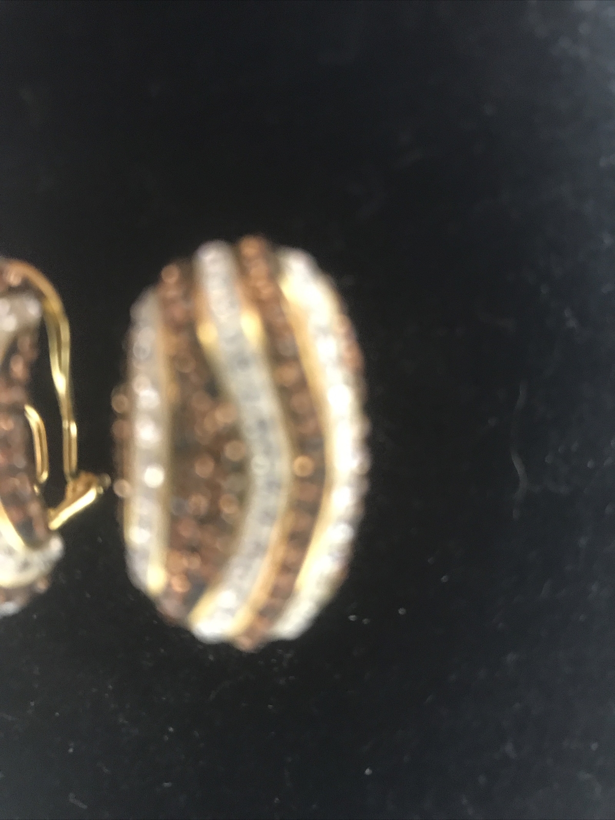 Vintage Unbranded White Brown Earrings KG Stunning Beautiful