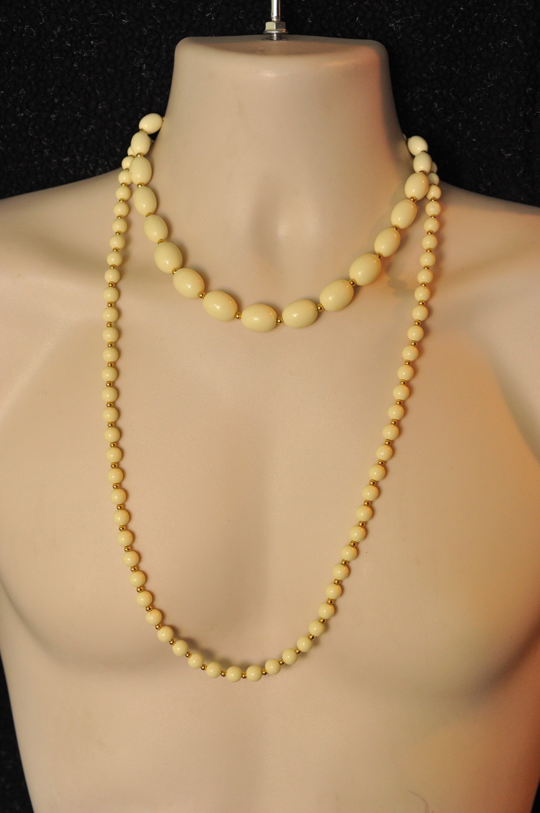 Necklace Monet signed LOT cream ivory gold tone bead beaded ZD19