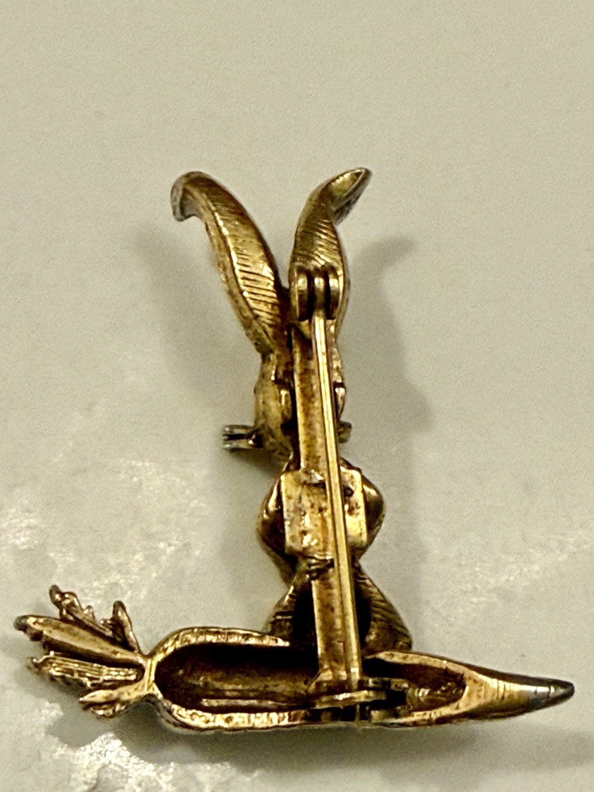 Seeet Vintage Art-Arthur Pepper Bunny on Carrot Brooch