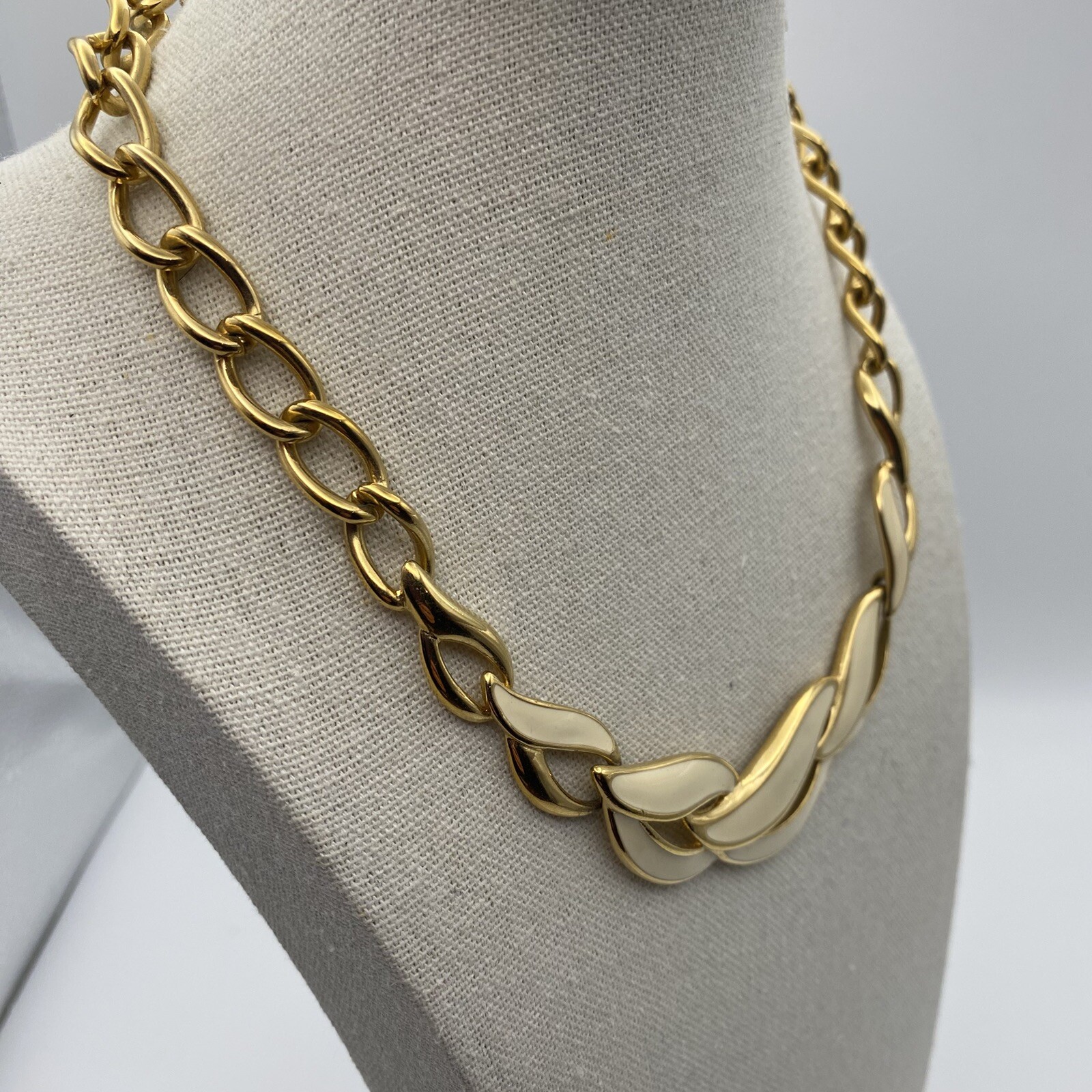 Vintage Napier Off White Enamel Wave Choker Necklace Gold Tone Chain