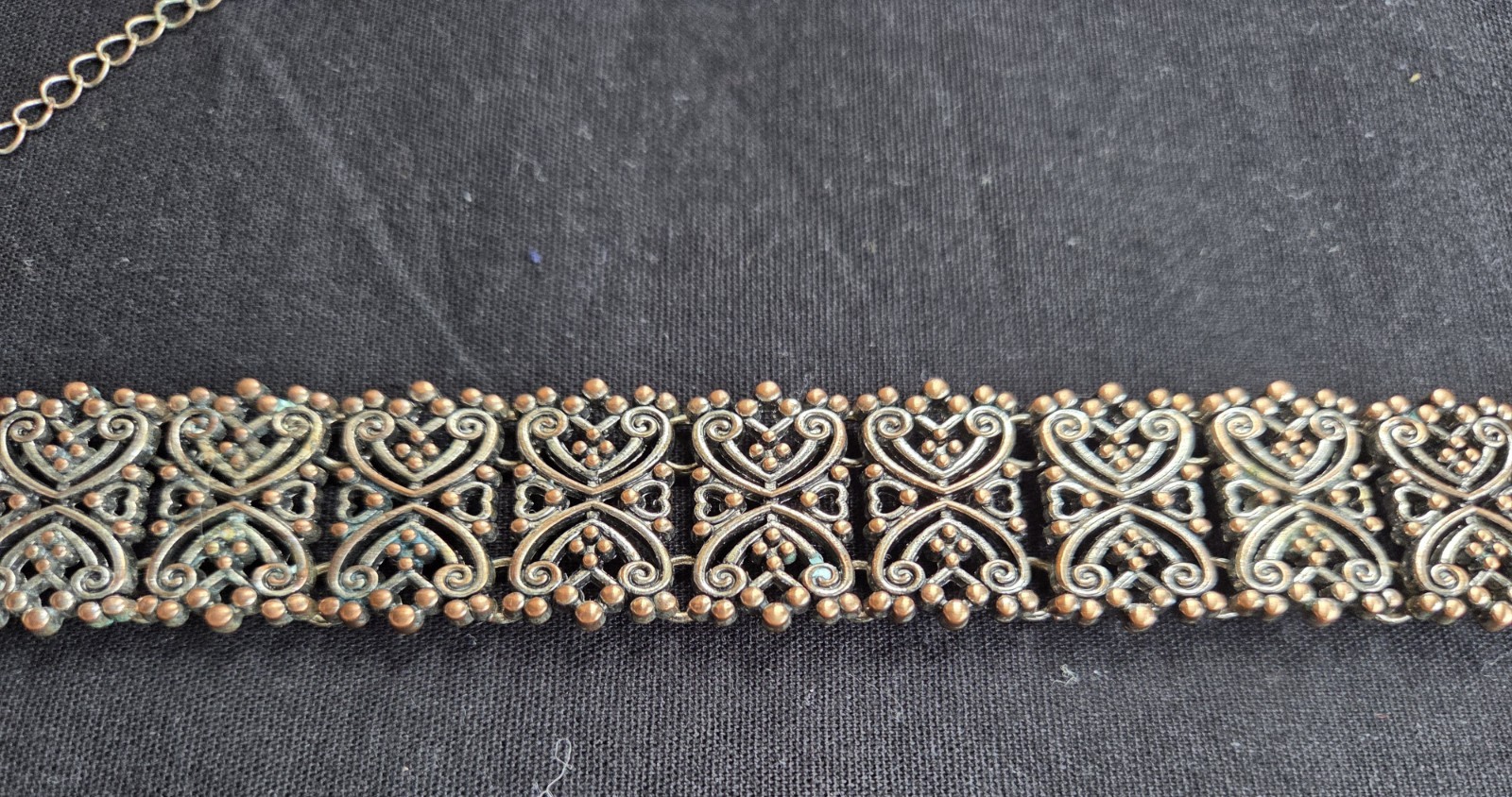 Vtg Silvertone&Coppertone Choker 15.5″ Intricate Scrollwork and Filigree panels