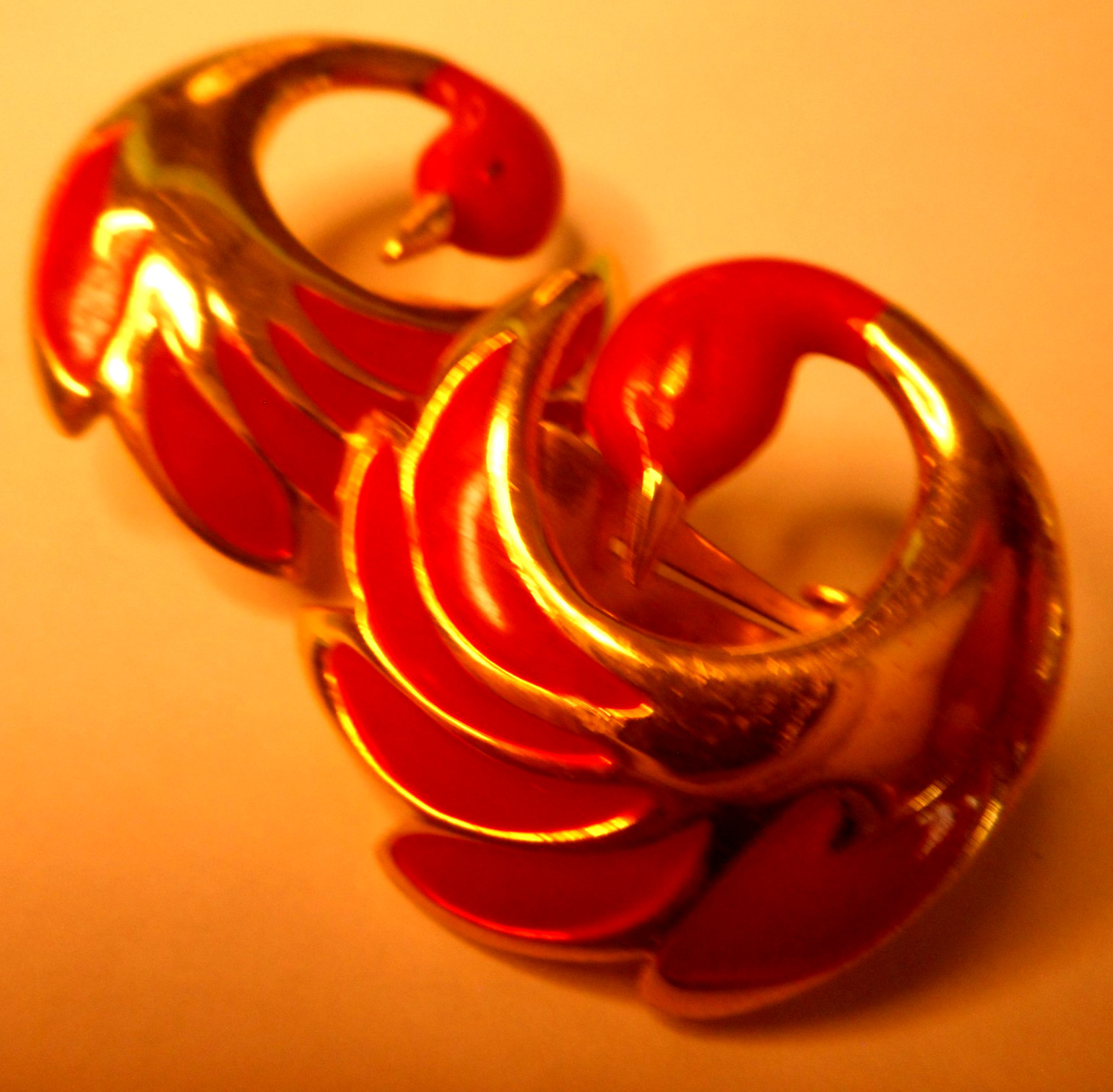 Vintage Orena Paris Red Enamel Gold Tone Swan Clip On Earrings 1″