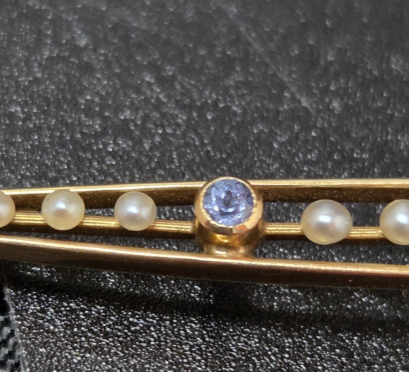 14K Yellow Gold Edwardian Topaz Pearl 2-1/4″ Bar Pin 3.3g Vintage