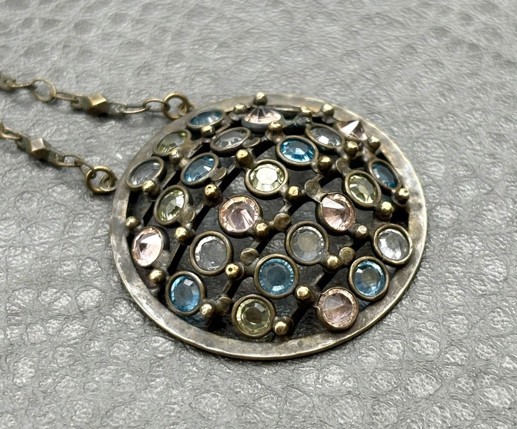 VTG Signed Sorrelli Necklace Gunmetal Silver Pink Blue Green Crystal Pendant