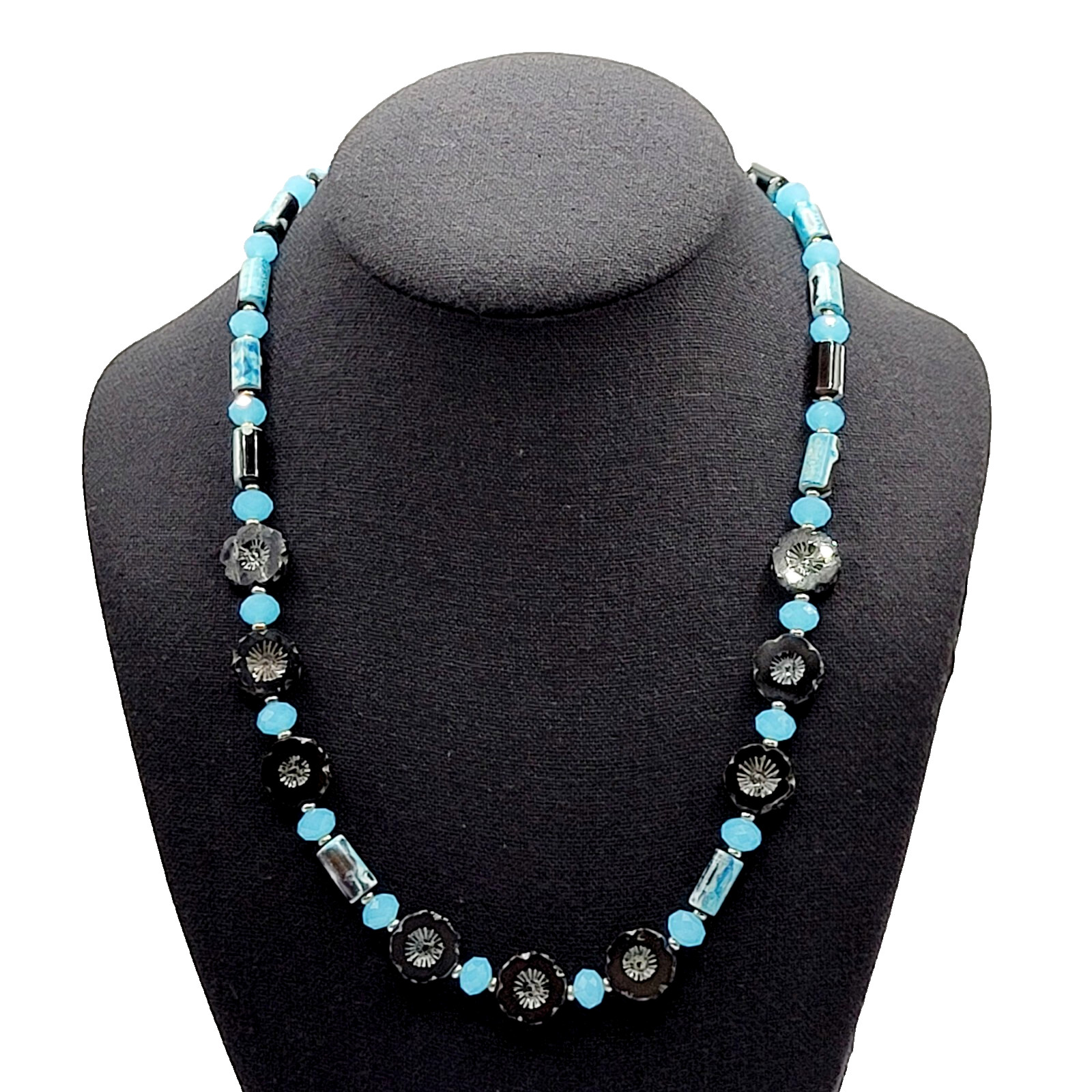Black Glass Rosette with Chalcedony and Colorful Agate Silver Tone Vtg Necklace