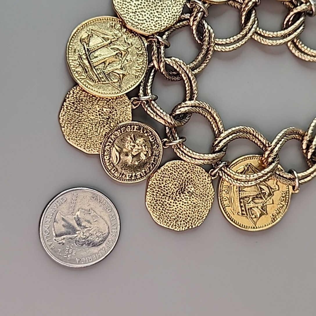 Vintage Faux Coin Charm Bracelet Gold Tone 6.25″