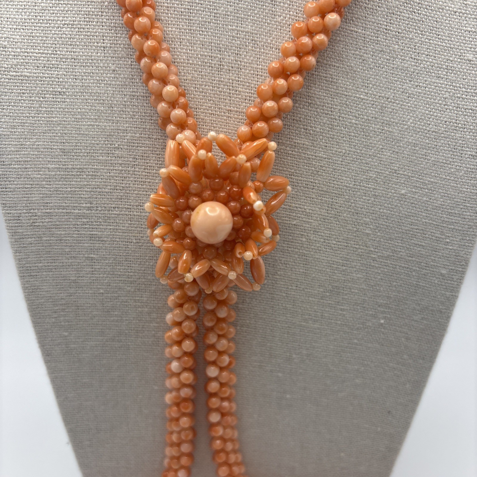 Vintage Salmon Coral Beaded Lariat Necklace: Adjustable Floral Design
