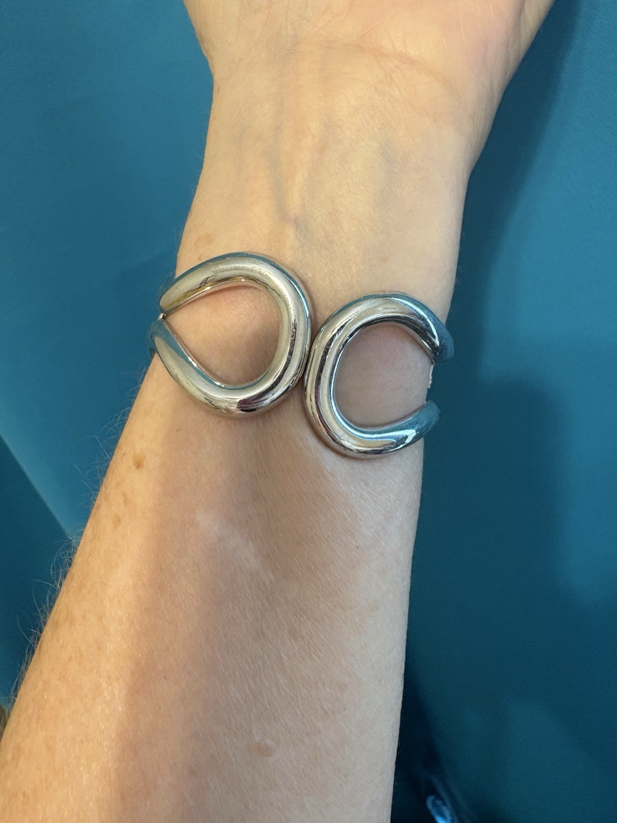 Whiting & Davis massive cuff bracelet clear cut cameo silver tone sz 6.5 vintage