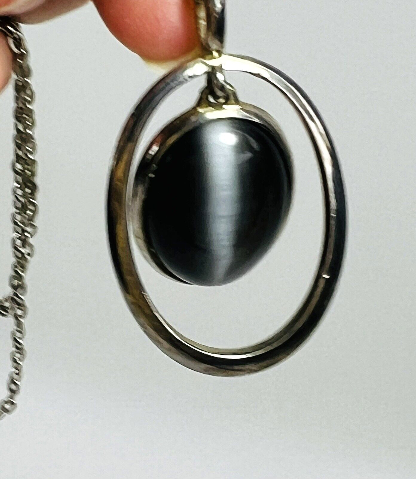 Vintage Silver Toned Metal Necklace and Oval Pendant w/ Dangling Gray Stone 12″