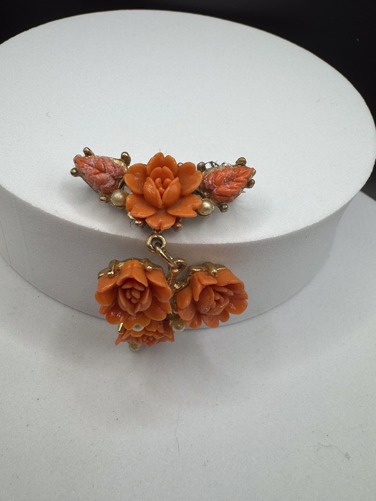 Vintage Carved Faux Coral Rose Dangle Brooch Gold Tone Pearl Floral Drop Pin