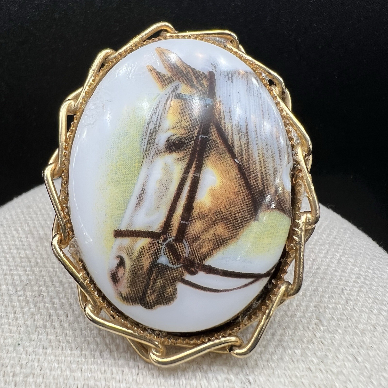 Horse Cameo Convertible Brooch Pendant Necklace Gold Tone Faux Pearl Vintage