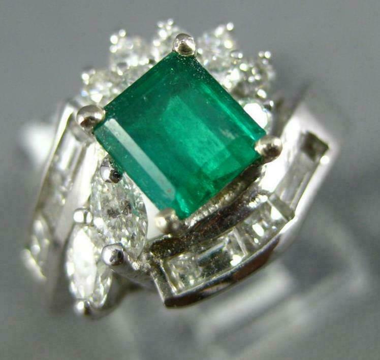 ESTATE 1.53CT DIAMOND & AAA EMERALD 14KT WHITE GOLD BAGUETTE ENGAGEMENT RING 121