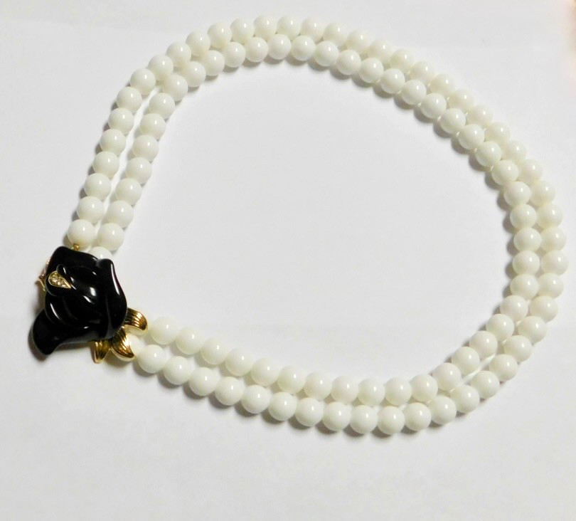 KJL KENNETH J LANE For AVON MIDNIGHT ROSE WHITE BEADED STATEMENT NECKLACE 1987