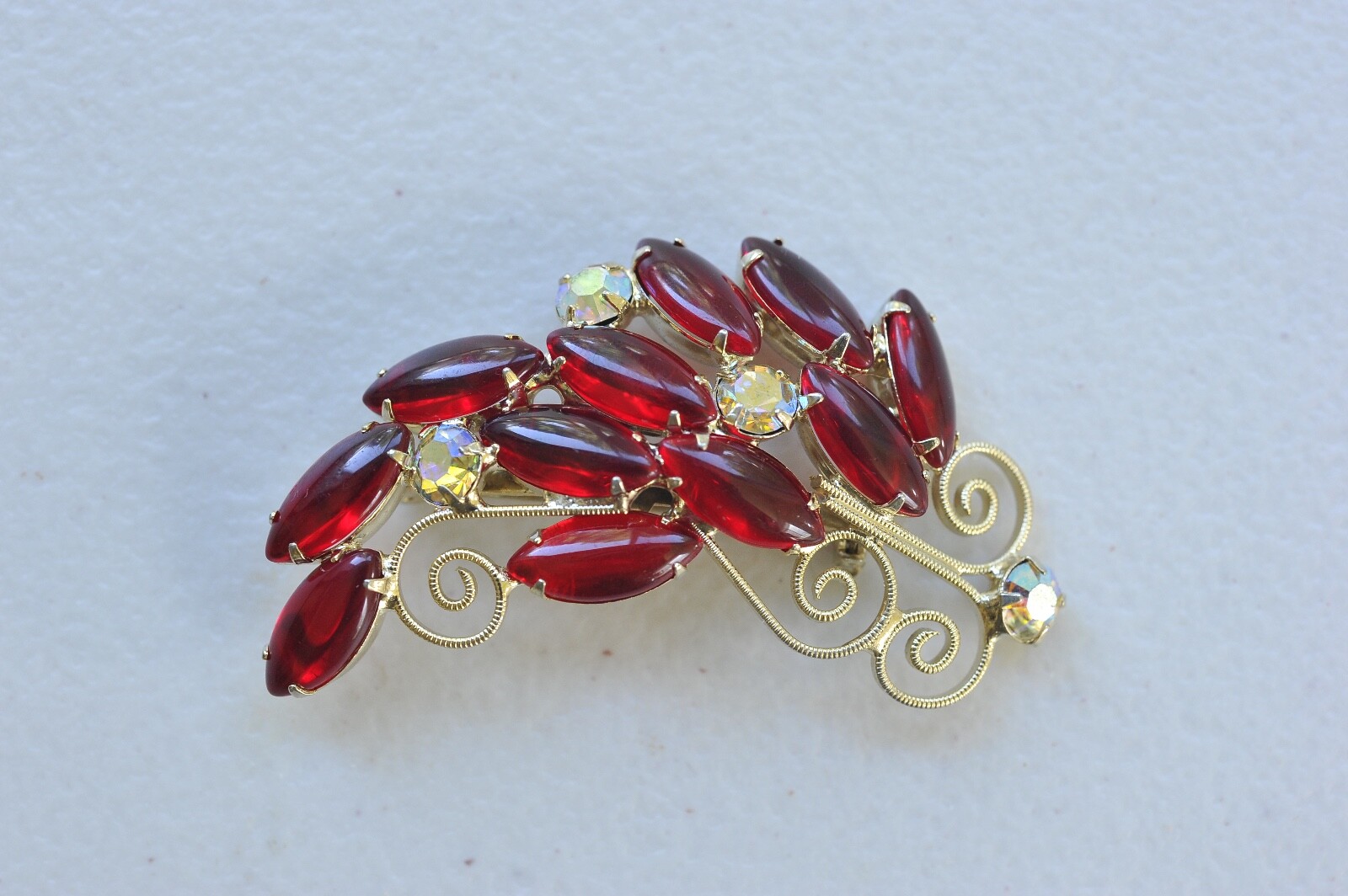 Brooch AB RED RHINESTONE FLOWER spray scroll prong open R34