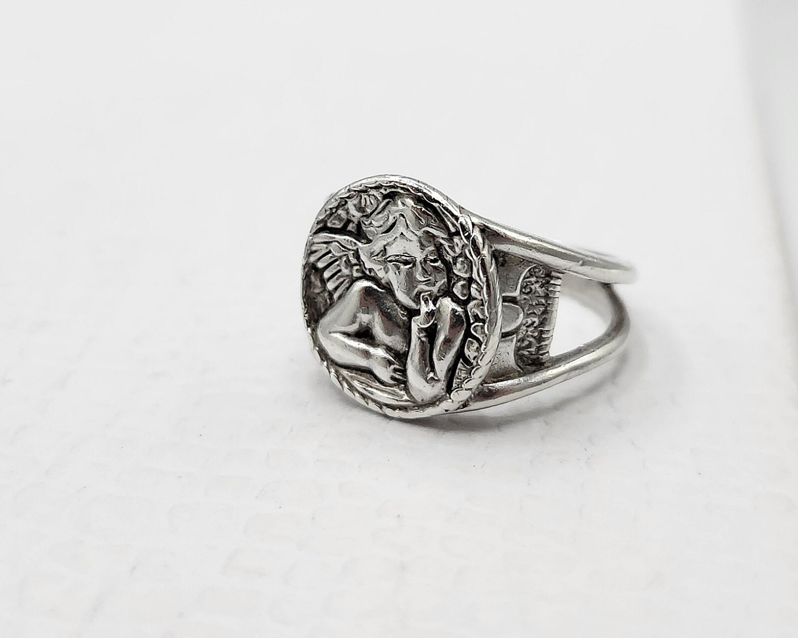 Designer Vintage Shube’s Dakota West Sterling Silver Cherub Angel Ring Size 5