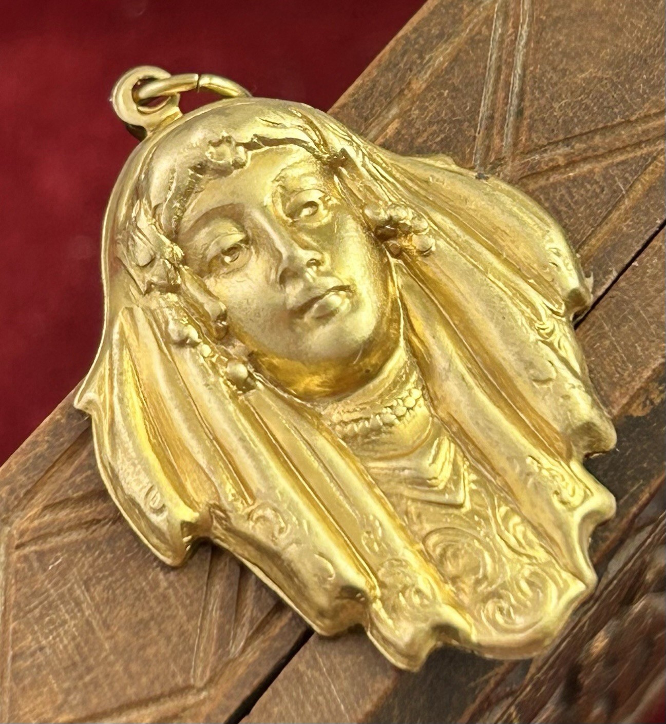Vintage Charm Art Deco Style Woman Pendant Brass Metal Stamping Vintage Jewelry