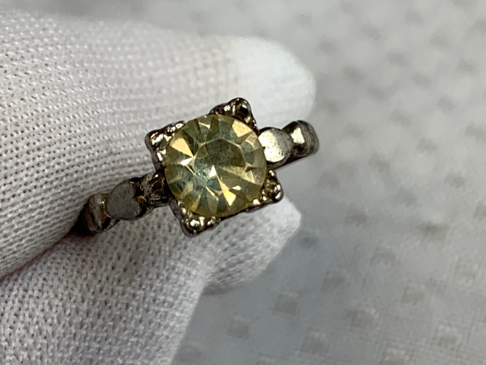 Vtg Sterling Silver Childs Ring 1g Fine Jewelry Size 1.75 Tinted Stone *READ*