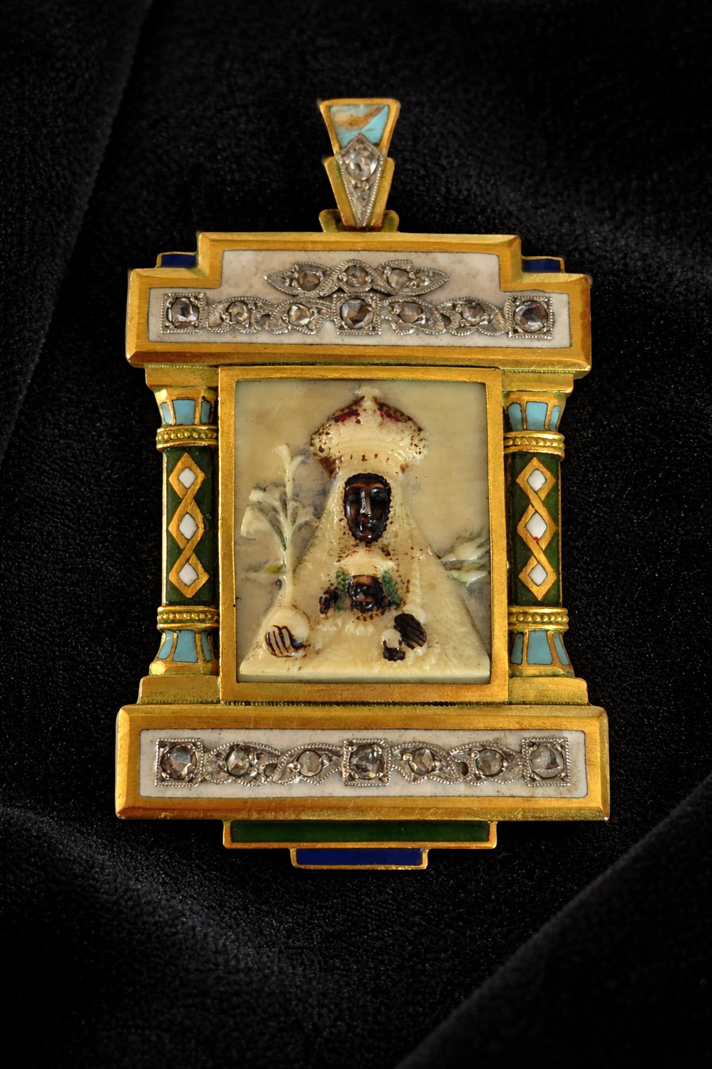 Antique 18K Gold Black Madonna Pendant Rose Cut Diamond Enamel Religious c1900