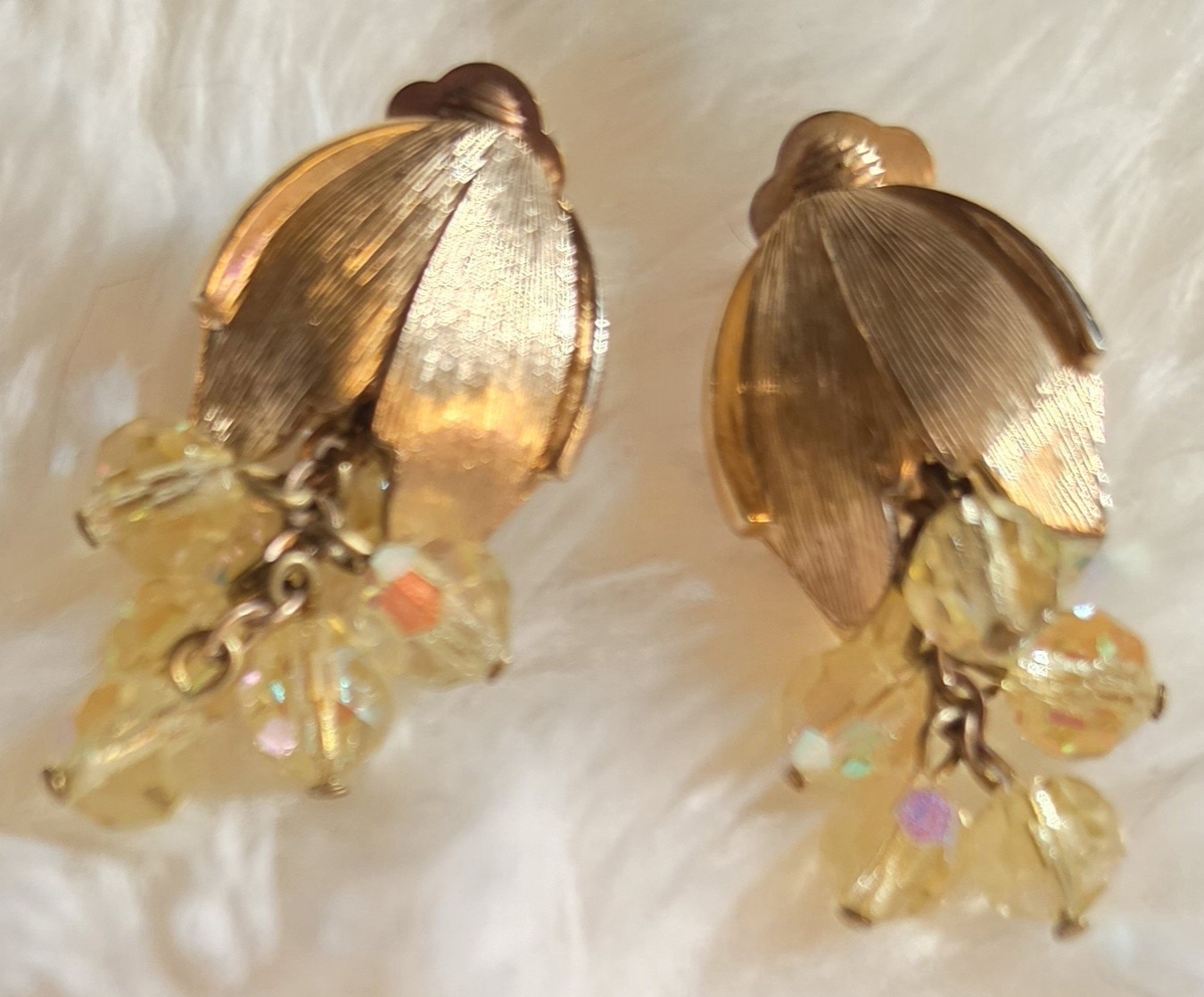 Vintage Yellow AB Faceted Glass Cascading Beads Brooch Earrings Jewelry Set