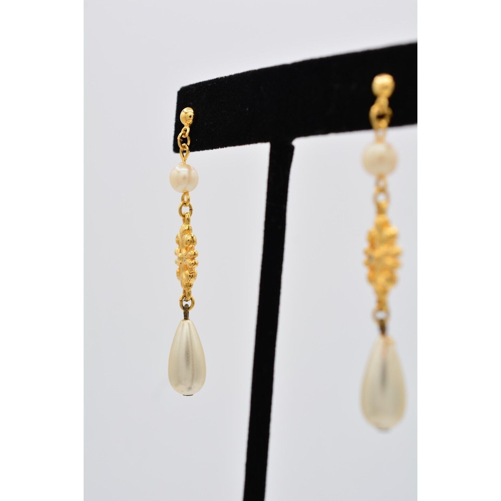 Vintage Dangle Drop Pearl Earrings Gold Tone Lightweight 2.25″ 1980s BinAV