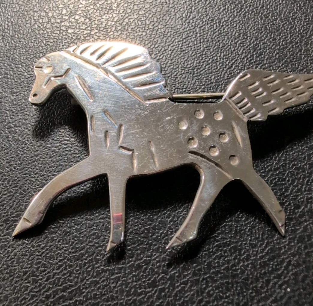 Running Spotted Hind Quarter Horse Brooch Mexico TT-28 925 Monte 12.4g 2.25″