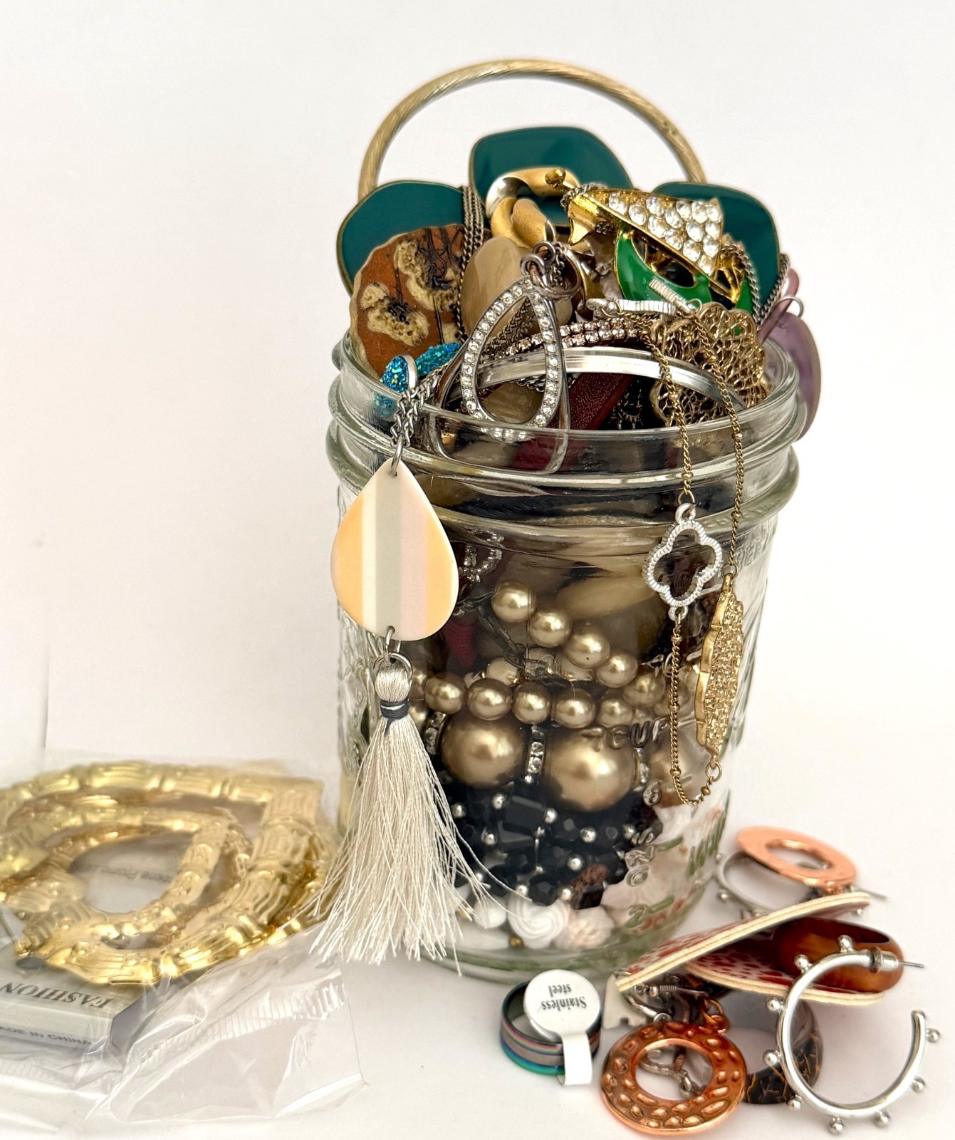 Jewelry Mystery Surprise Lot -25 – 30 Pcs Estate Vintage & Modern Mix